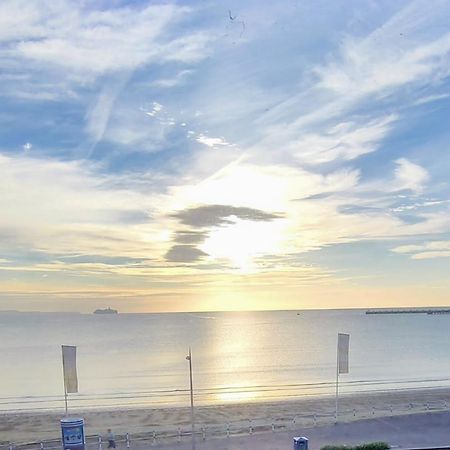 Sunrise View - Beachfront Apartment, Weymouth Dış mekan fotoğraf
