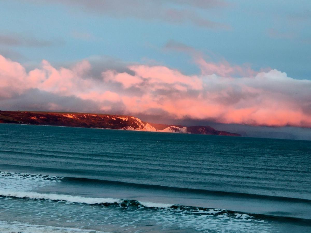 Sunrise View - Beachfront Apartment, Weymouth Dış mekan fotoğraf